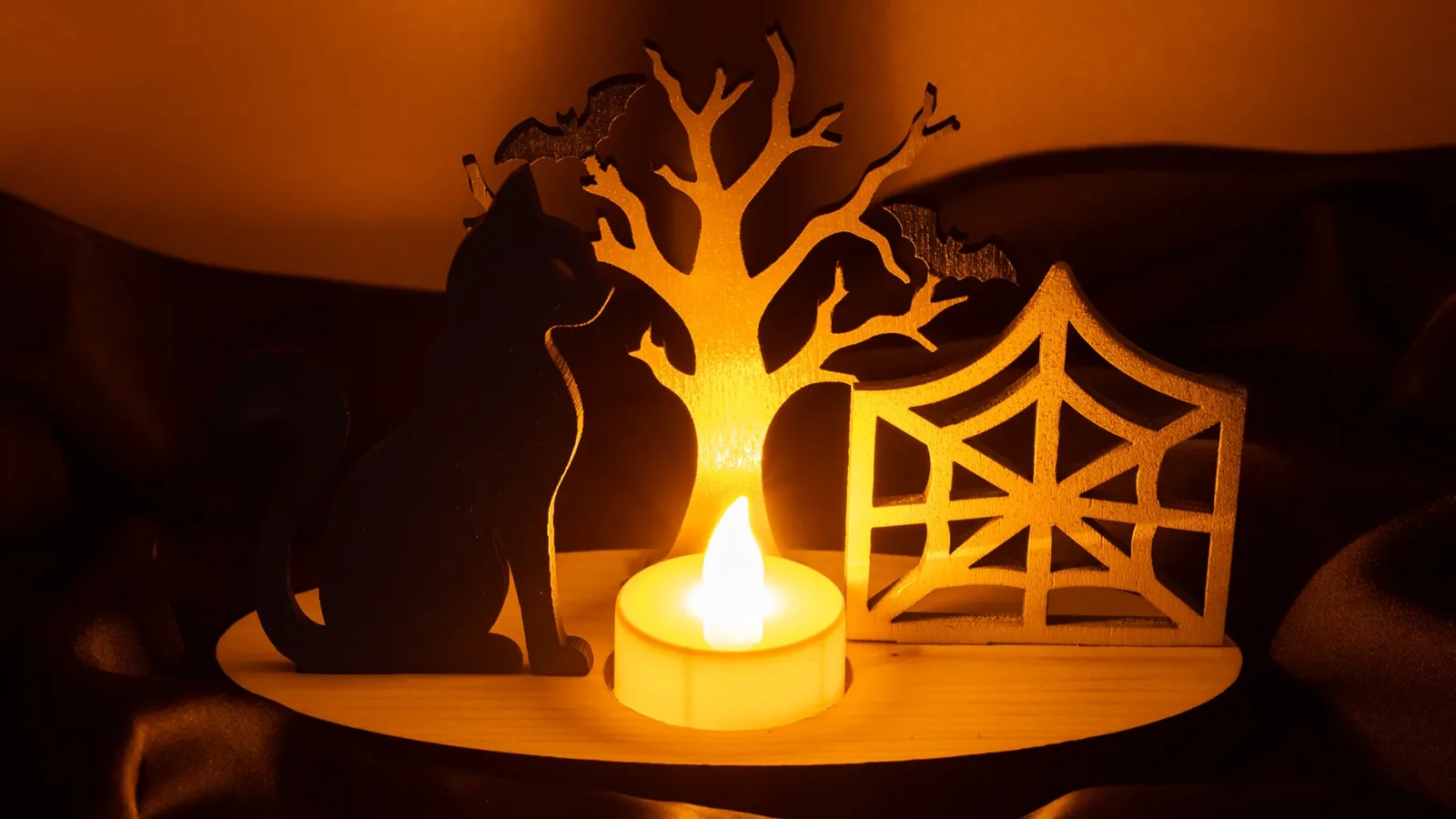 Portacandela LED Halloween in legno