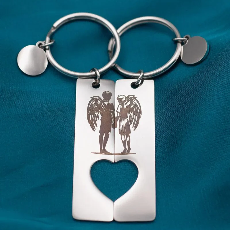 Portachiavi Barra in Acciaio Inox con Cuore Cavo